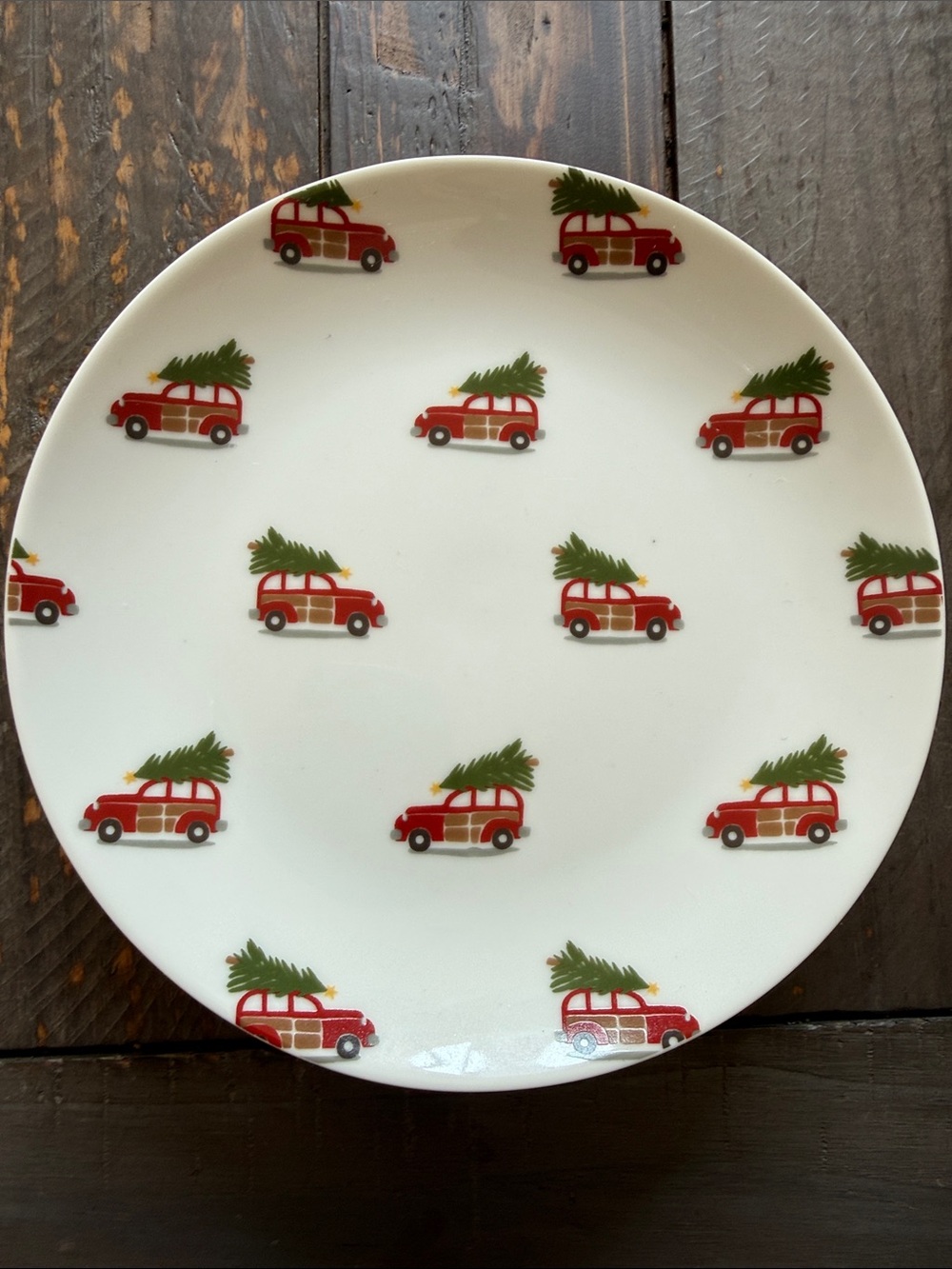 Pottery Barn Holiday Red Car Tree Ceramic 7 in Set of 4 Appetizer/Desert Plates